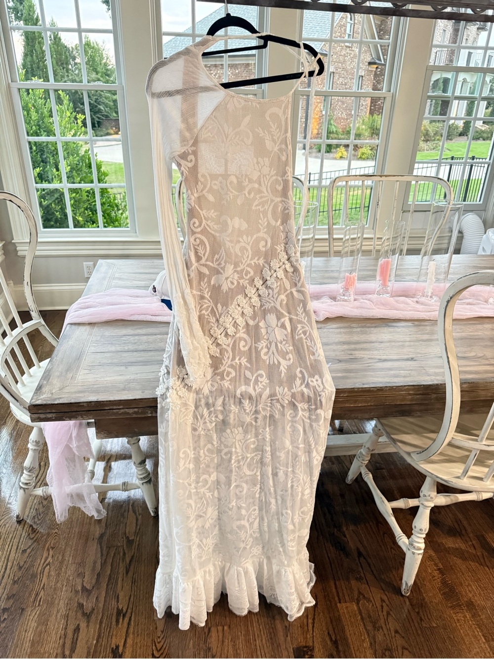 One-Shoulder White Lace Maxi Dress with Asymmetrical Sleeve - Picture 5 of 7